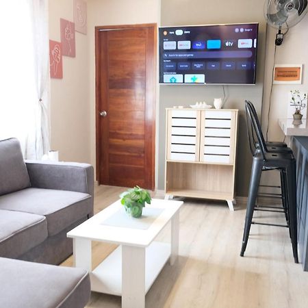 2-Bedroom Boutique City Condo - Newly Renovated! Cebu ภายนอก รูปภาพ