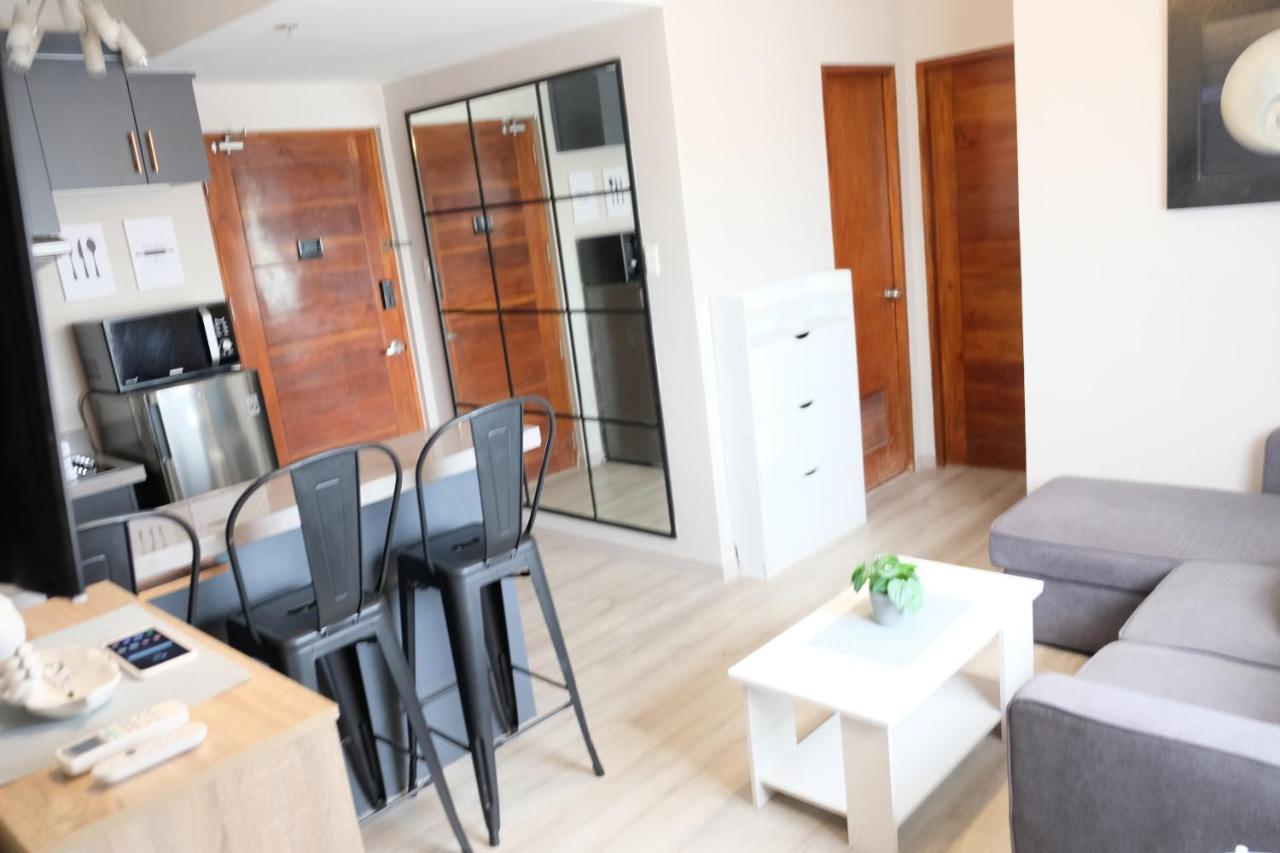 2-Bedroom Boutique City Condo - Newly Renovated! Cebu ภายนอก รูปภาพ
