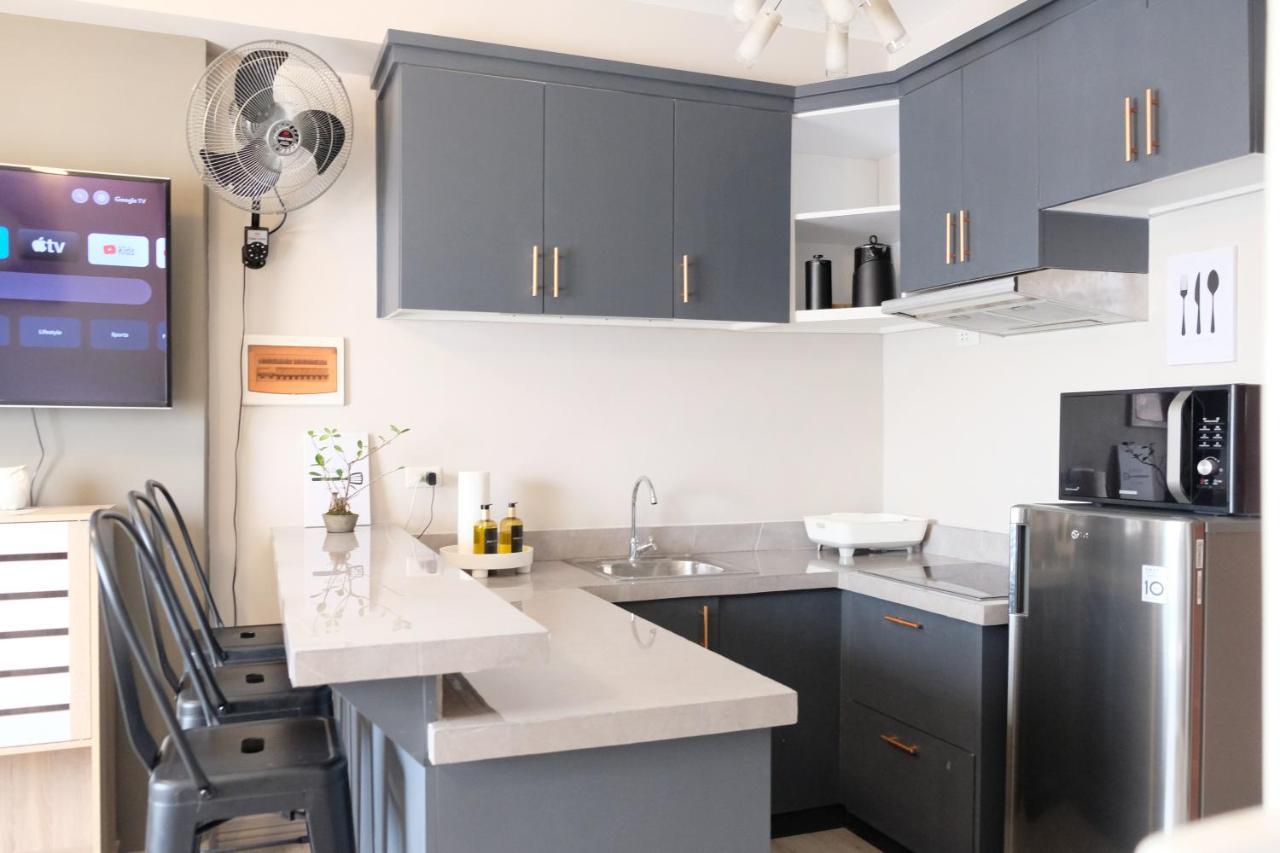 2-Bedroom Boutique City Condo - Newly Renovated! Cebu ภายนอก รูปภาพ